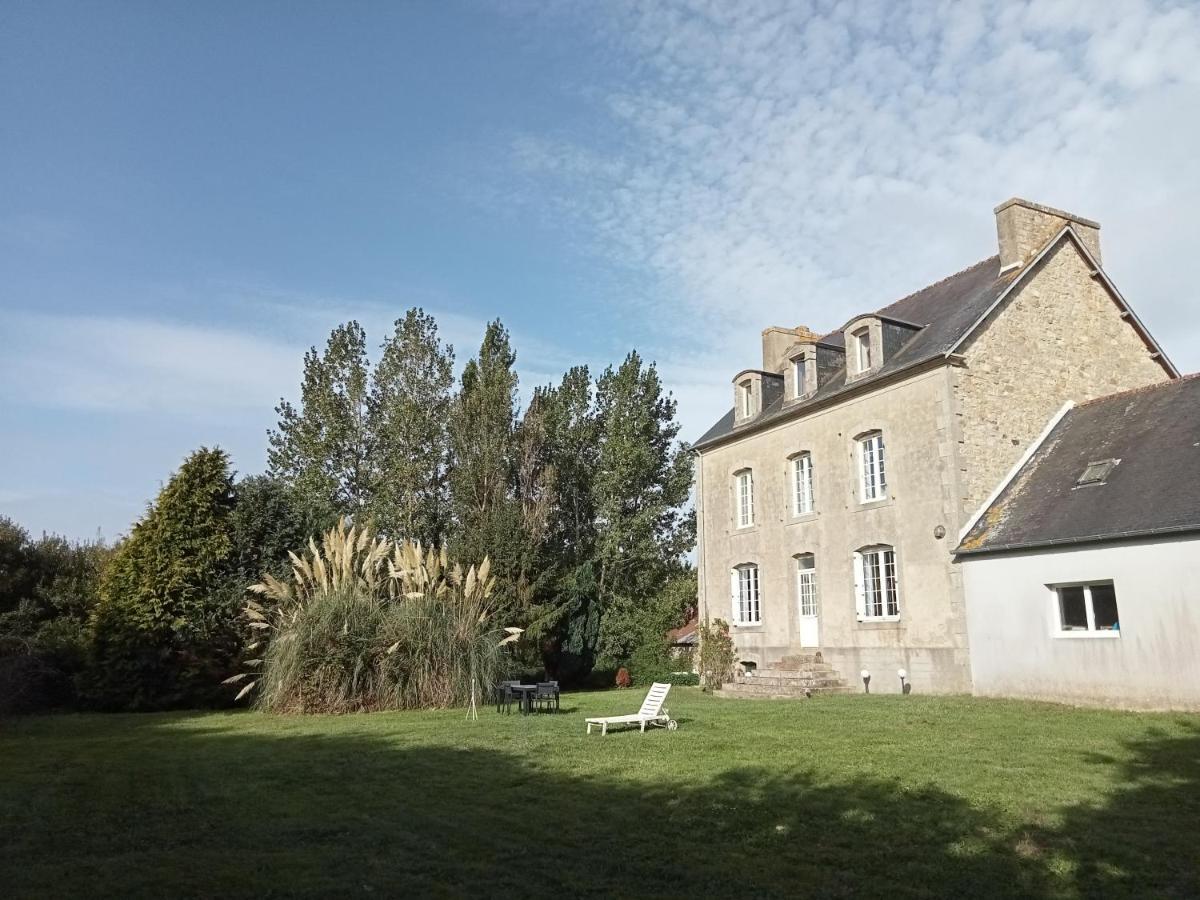 Jolie Maison De Campagne A 2Km De La Mer Plomodiern Exterior foto